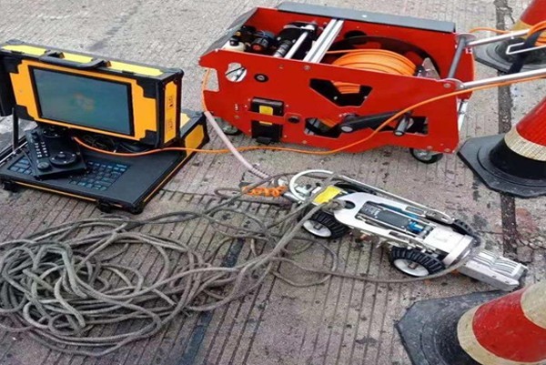 阿荣CCTV管道检测机器人